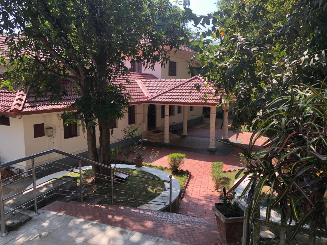 Ayuryogashram Heritage Thrissur Esterno foto